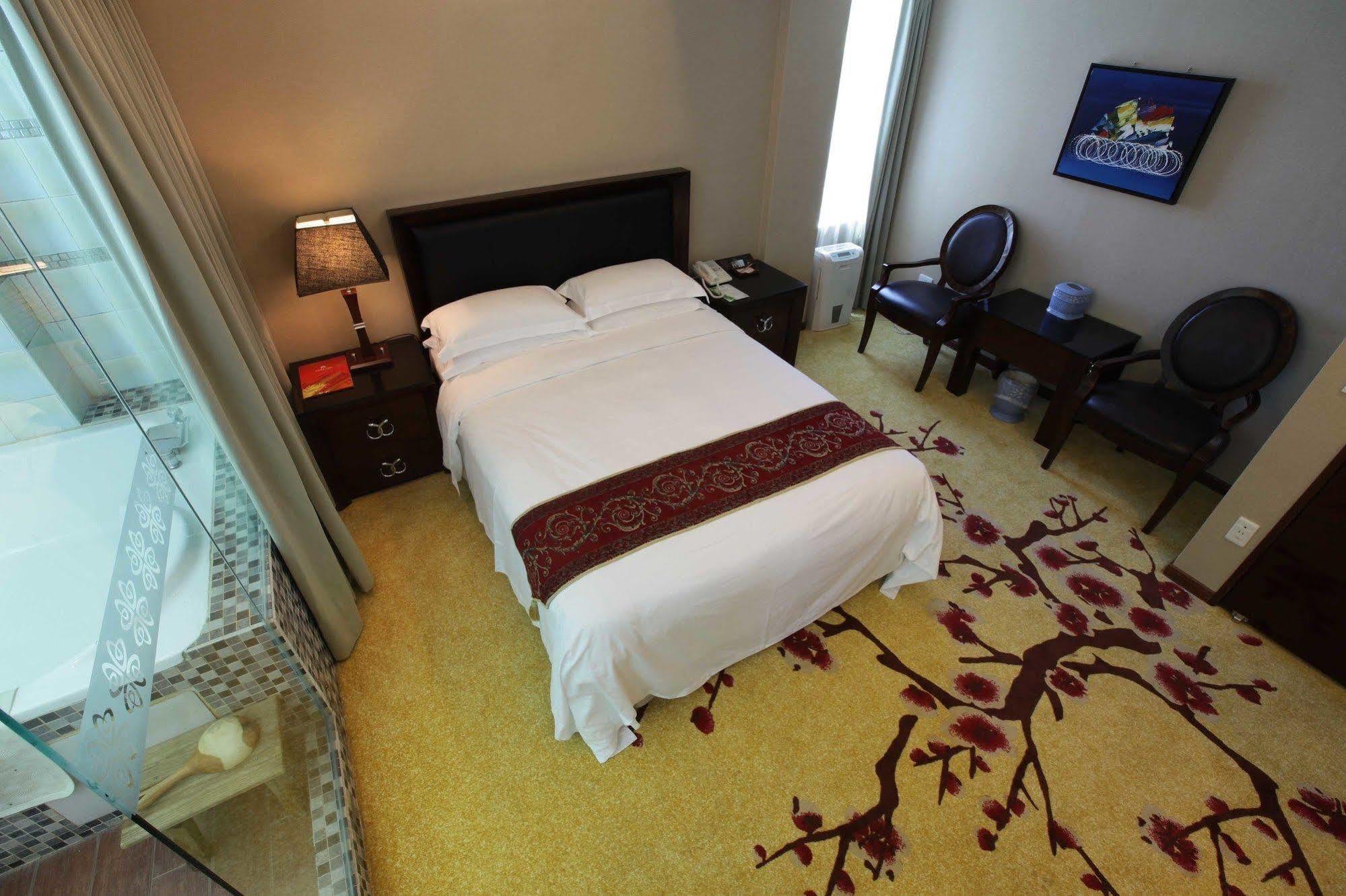Art Spa Hotel Yilan Екстер'єр фото