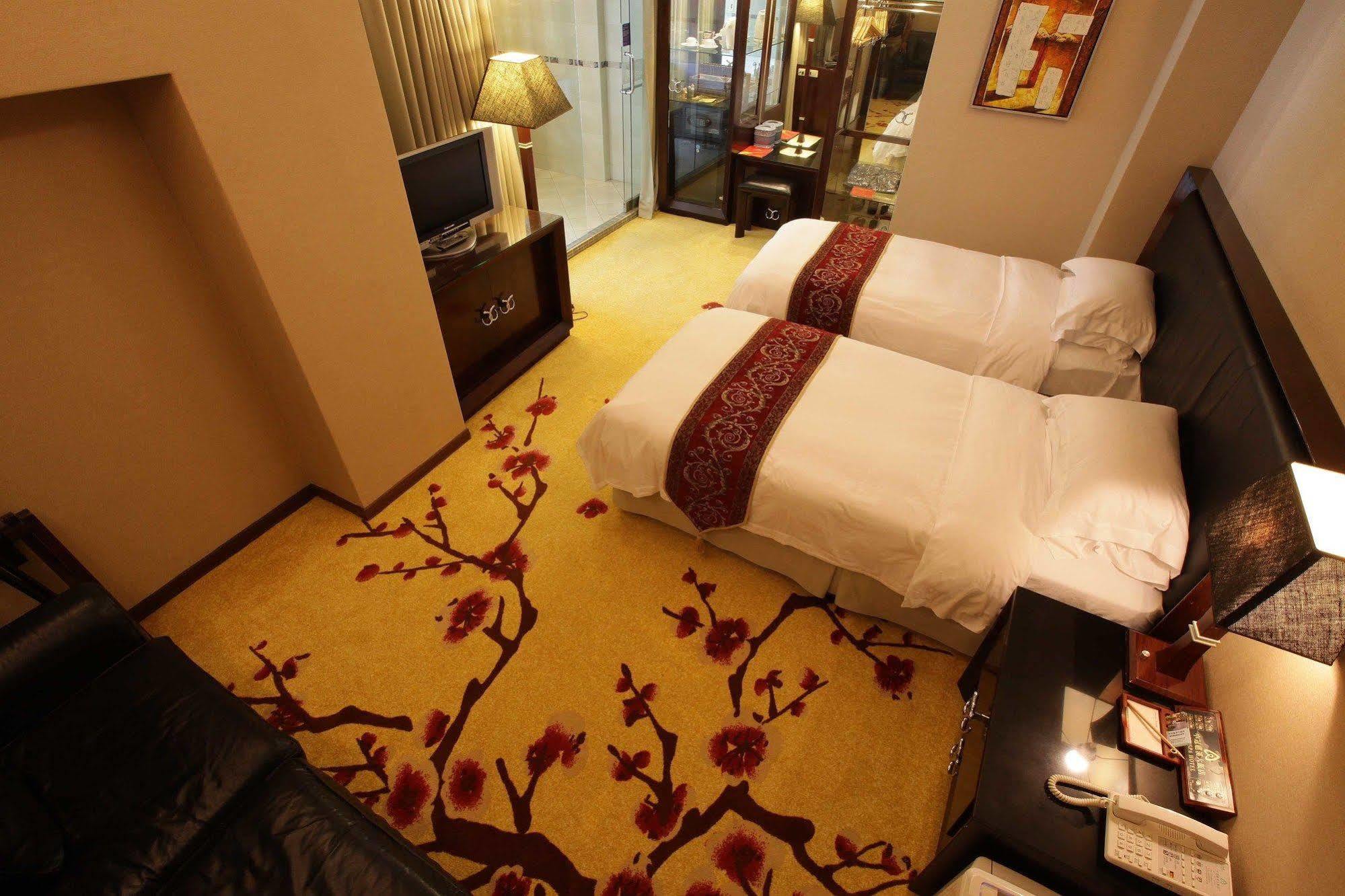 Art Spa Hotel Yilan Екстер'єр фото