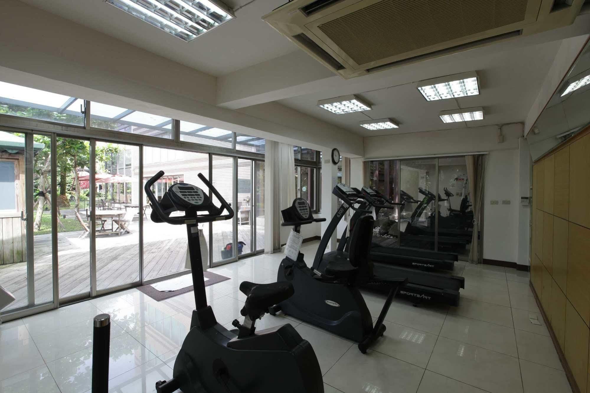 Art Spa Hotel Yilan Екстер'єр фото